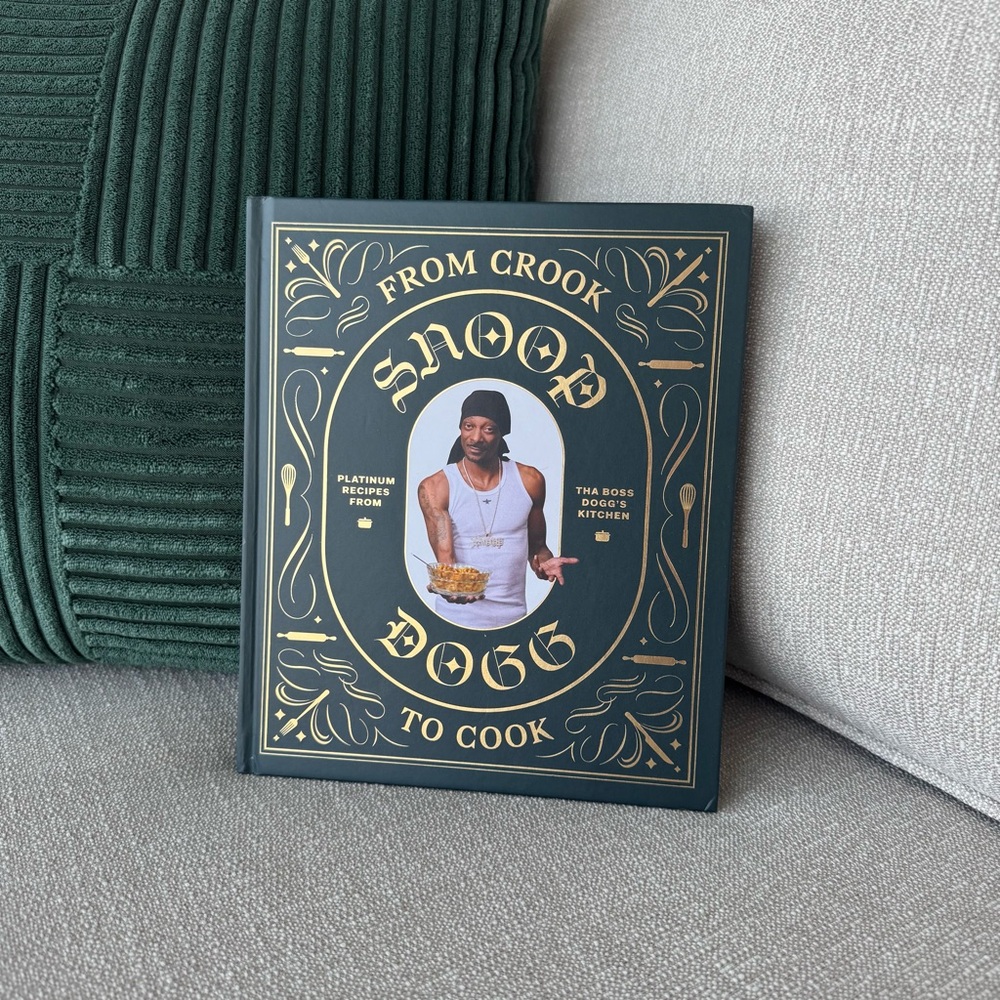 SNOOP DOGG | ‘From Crook to Cook’ Cookbook - NEW